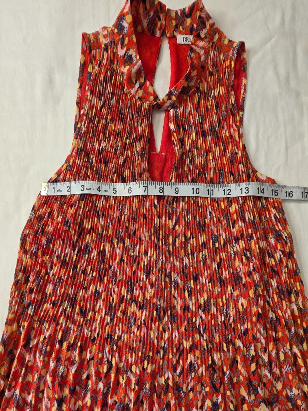 DR2 Sleeveless, Round Neck Women's Blouse, Size XS - Picture 4 of 9